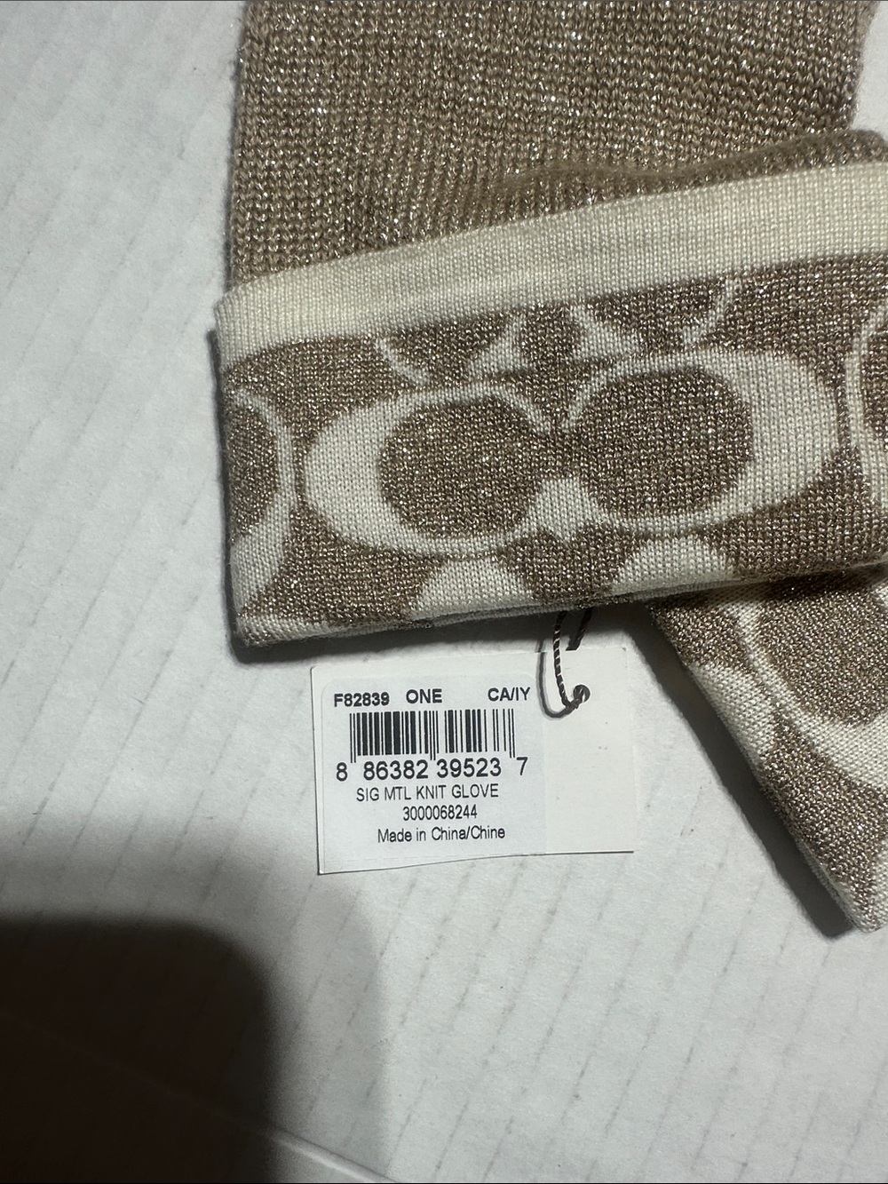 NWT Coach Metallic Glittery Beige Knit Logo Cuff Gloves lightweight - Picture 3 of 5
